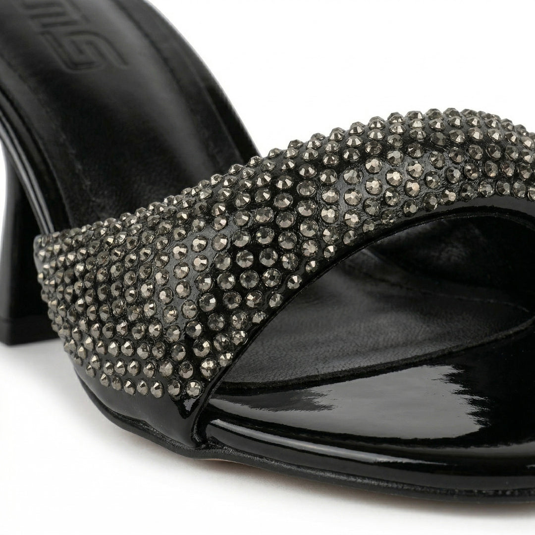 حذاء Mule بكعب أنيق مرصّع بالكريستال – تصميم مفتوح فاخر