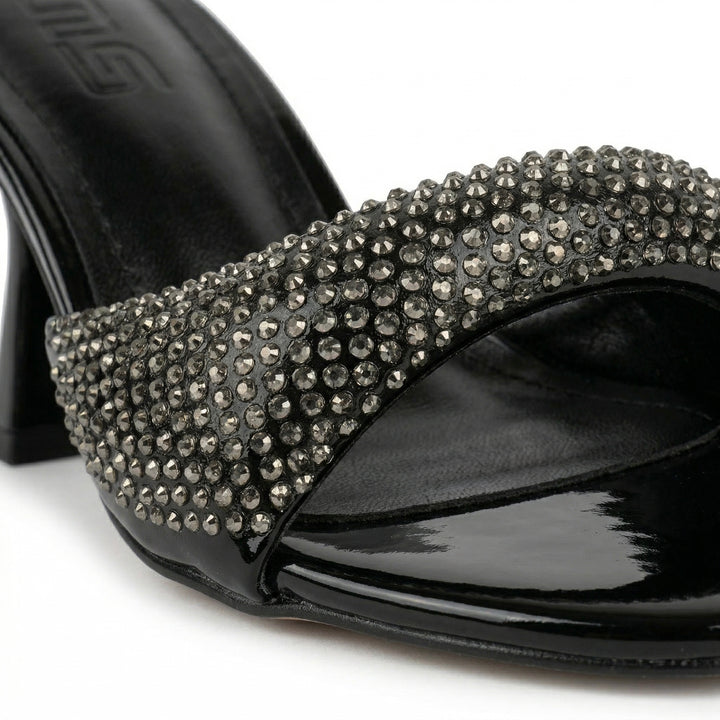 حذاء Mule بكعب أنيق مرصّع بالكريستال – تصميم مفتوح فاخر